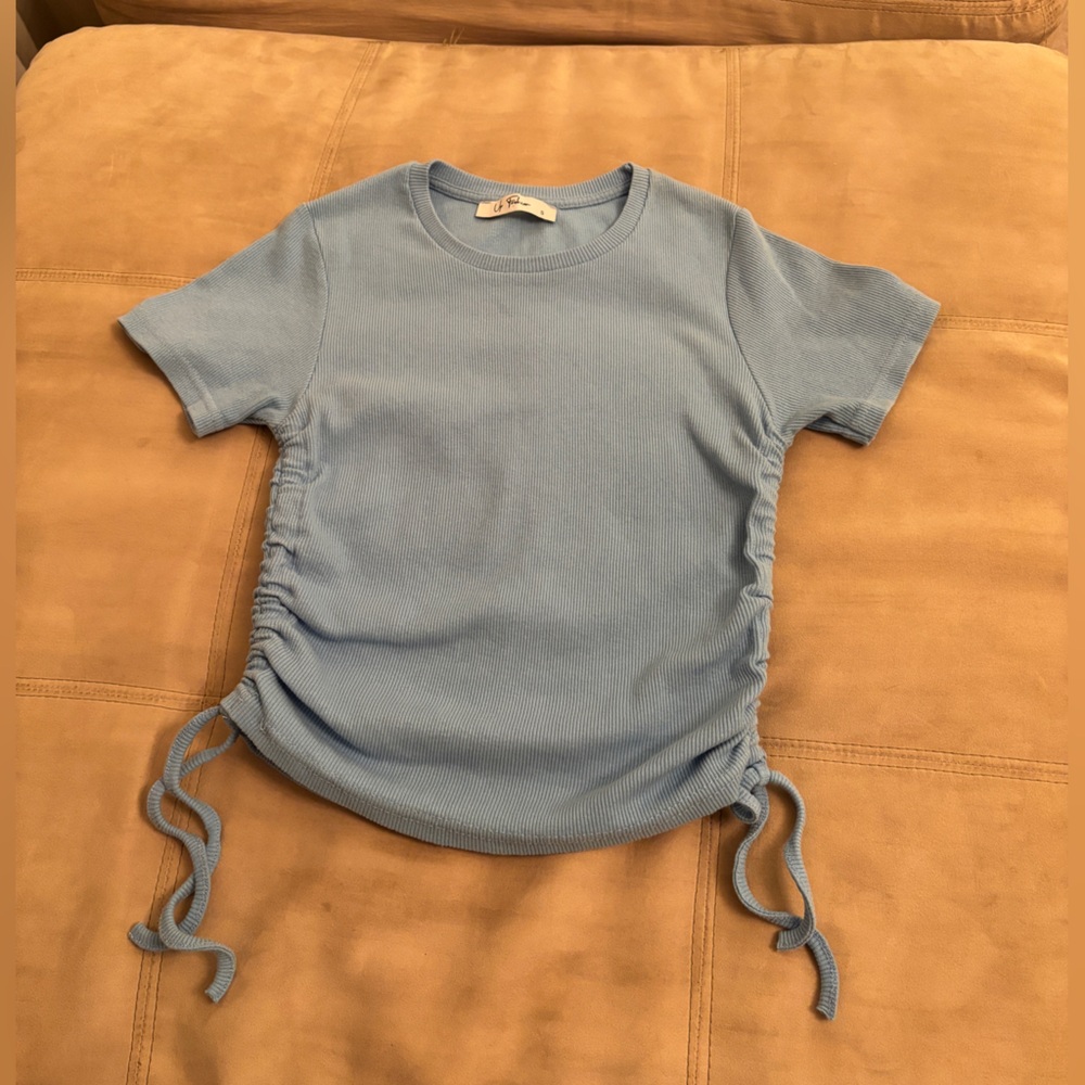 Cropped UP Fashion Blue Ruched Short Sleeve Top